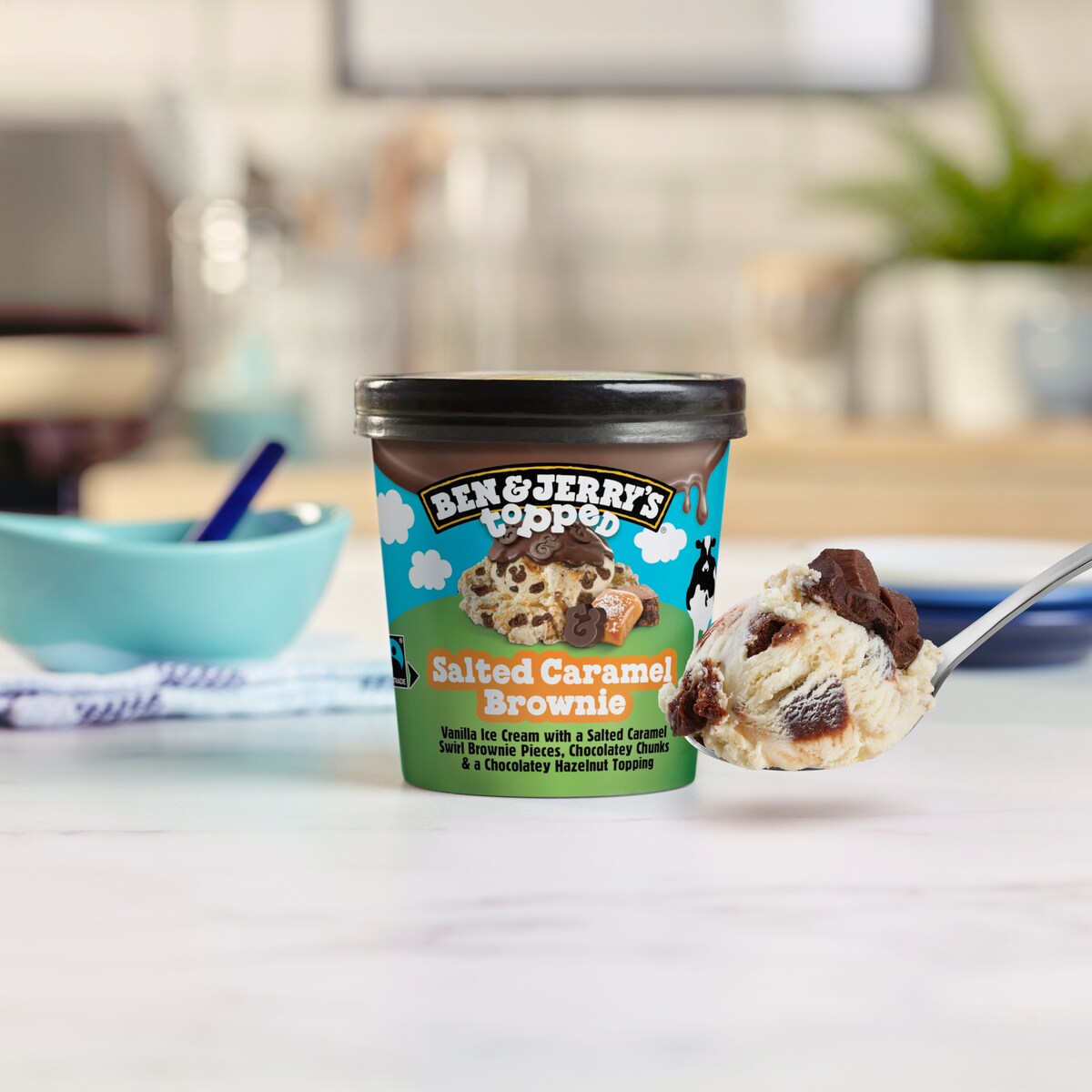 Salted Caramel Brownie Topped 2 / 3